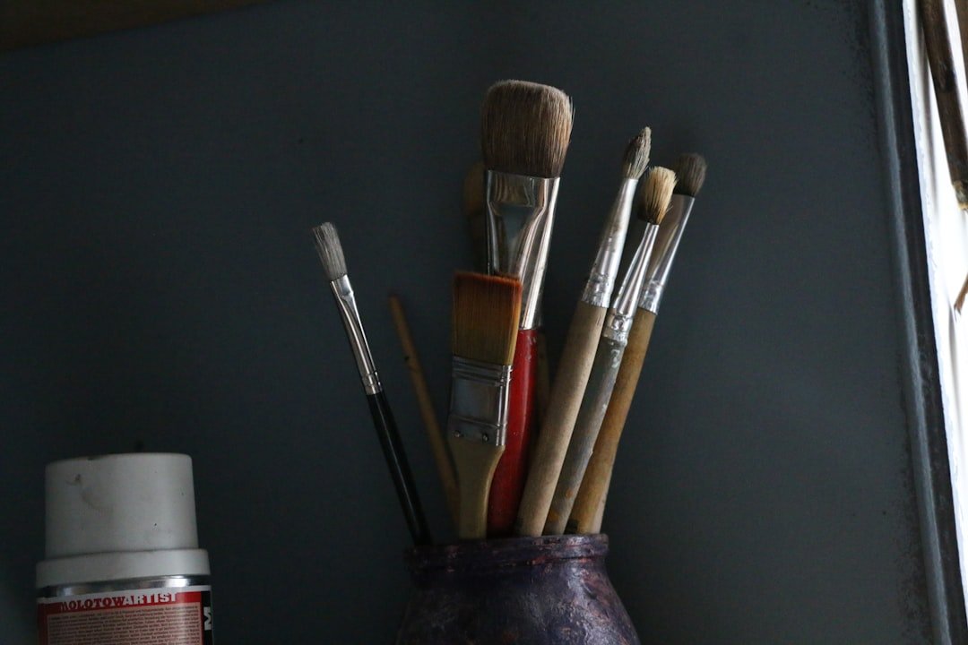 Comparison images showing different brow styles for various face shapes